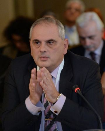 «Το χαράτσι 25% κάνει απαγορευτικά τα νέα φάρμακα»