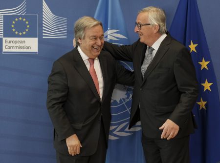 Γιούνκερ: Πρωταρχικής σημασία για την ειρήνη η συμφωνία με το Ιράν