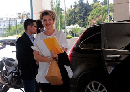 Συμφωνία κυβέρνησης-θεσμών για Δημόσιο: Μία πρόσληψη για κάθε αποχώρηση