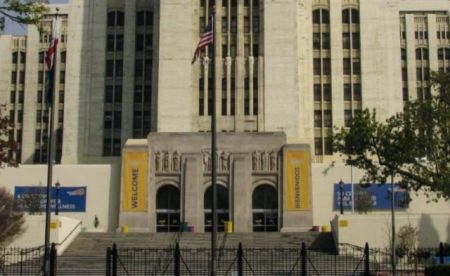 Λος Αντζελες: Γυναικολόγος κακοποιούσε σεξουαλικά φοιτήτριες στο πανεπιστήμιο