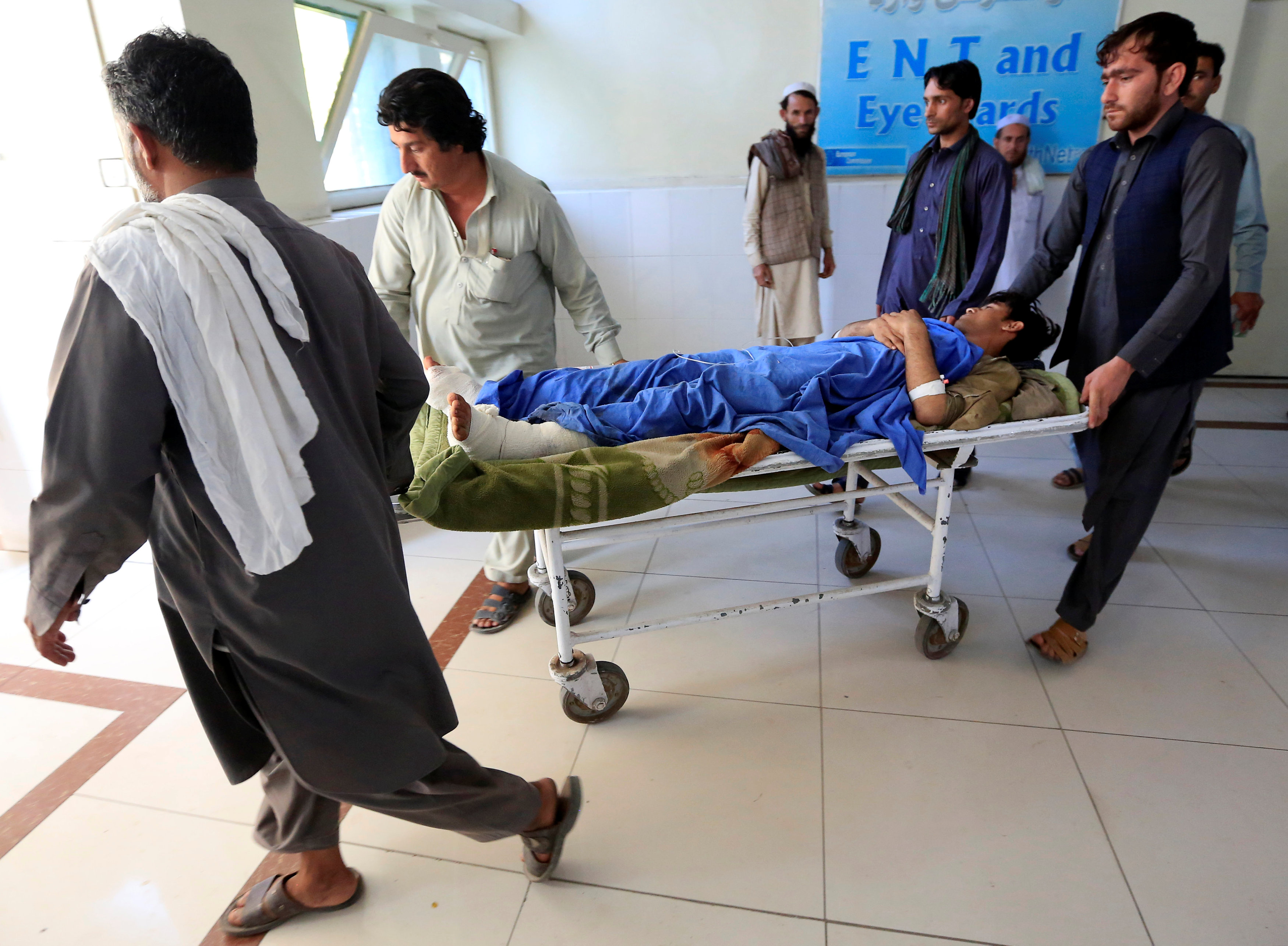 Αφγανιστάν: Εκρηξη παγιδευμένου λεωφορείου – 16 νεκροί