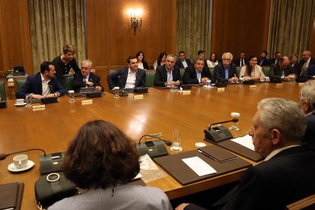 Τσίπρας στο Υπουργικό Συμβούλιο: Εχουμε καθαρή έξοδο από τα μνημόνια χωρίς νέα προαπαιτούμενα