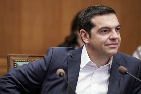 Τσίπρας: Πράξη γενναιοδωρίας και αλτρουισμού η αναδοχή