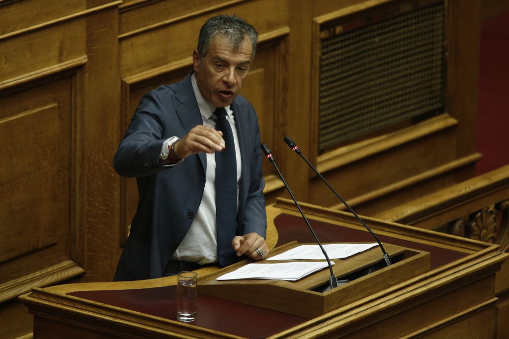 Θεοδωράκης: Χρειαζόμαστε νέες προτεραιότητες, νέα μυαλά, ταχύτητα