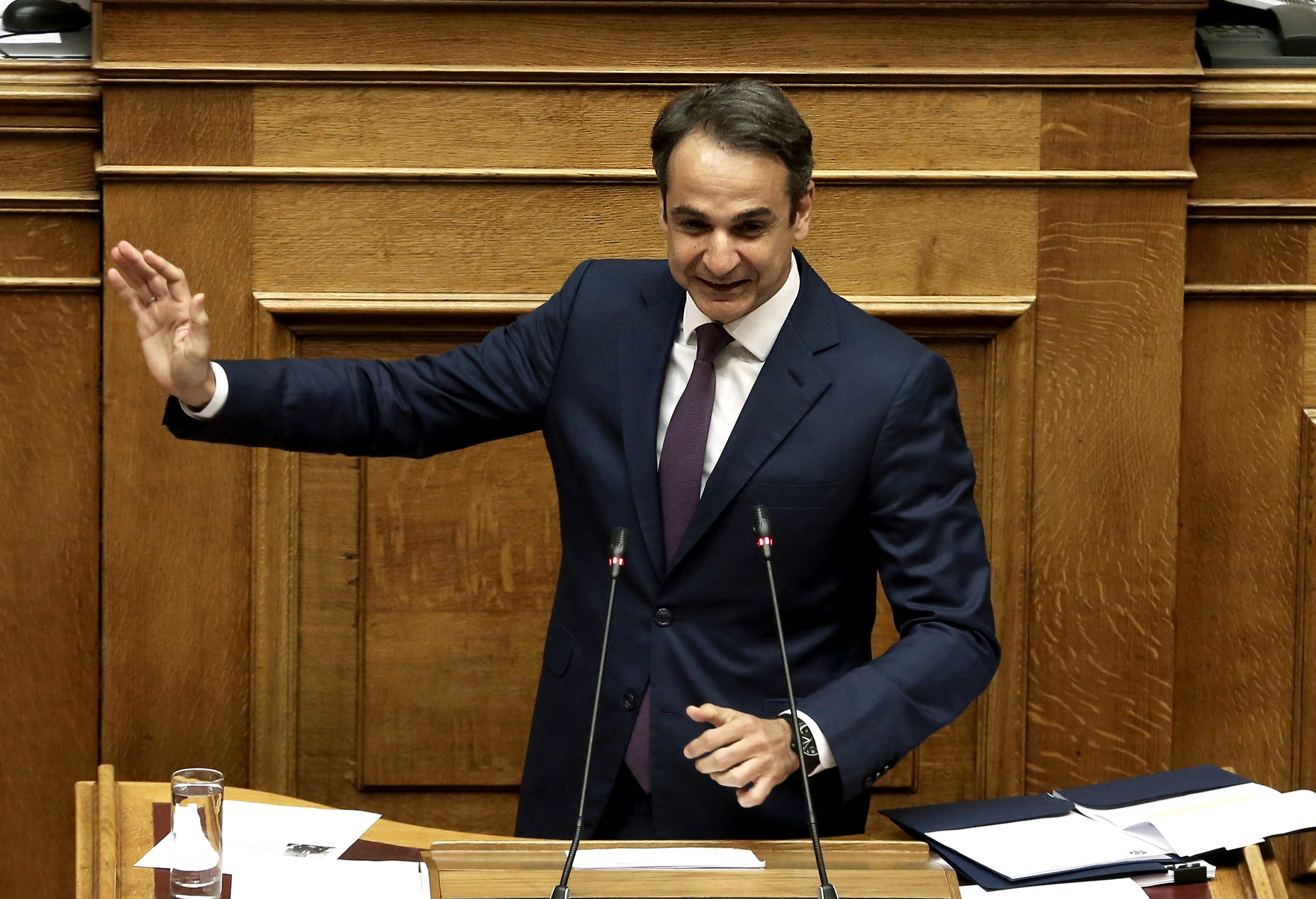 Rouvikonas openly threatens main opposition leader Kyriakos Mitsotakis