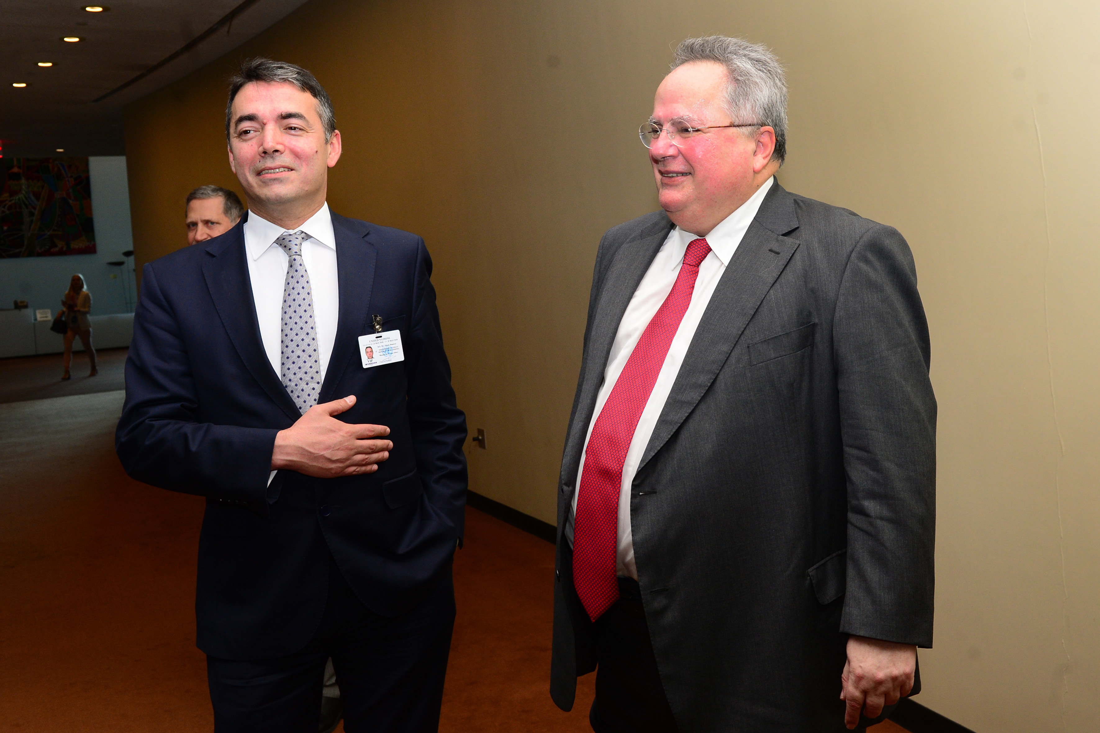 Σε τεντωμένο σκοινί οι διαπραγματεύσεις με την πΓΔΜ με τρία ονόματα στο τραπέζι