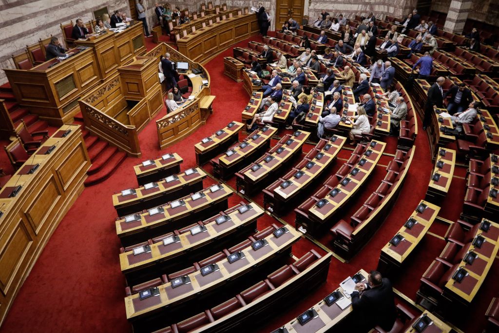 Βουλή: Συζήτηση για τον θαλάσσιο χωροταξικό σχεδιασμό