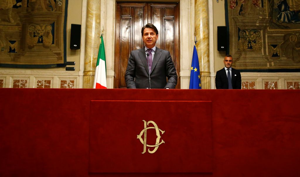 Spiegel: Αν η Ελλάδα ήταν εκρηκτικός μηχανισμός, η Ιταλία είναι πυρηνική βόμβα