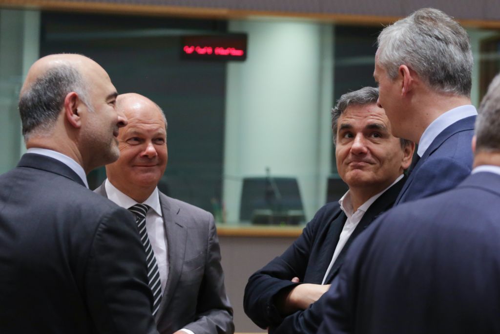 Βρυξέλλες για Ελλάδα: Δεν θα μειωθεί το αφορολόγητο το 2019