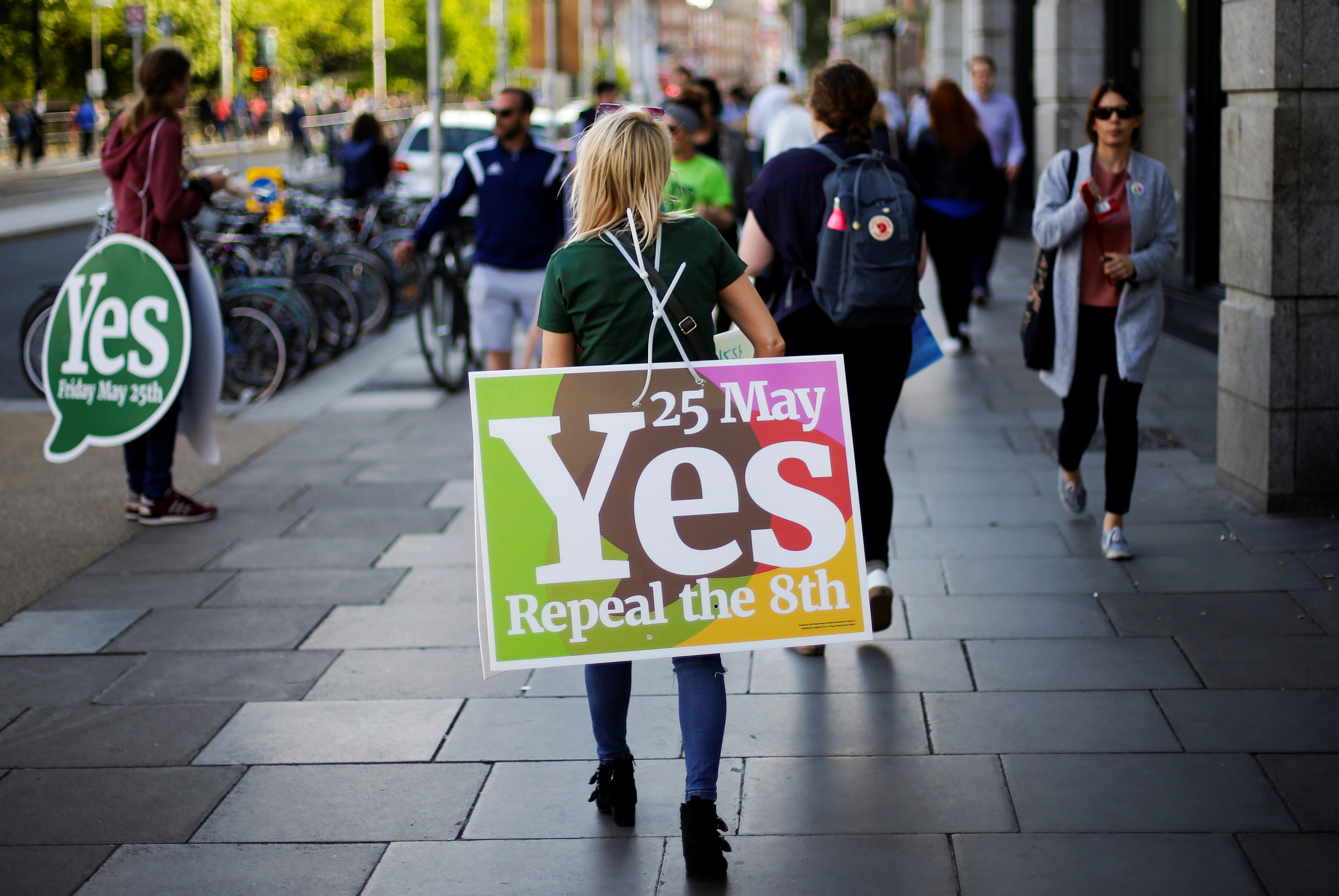 Ιρλανδία – αμβλώσεις: Τα exit poll δείχνουν συντριπτική νίκη του «ναι»