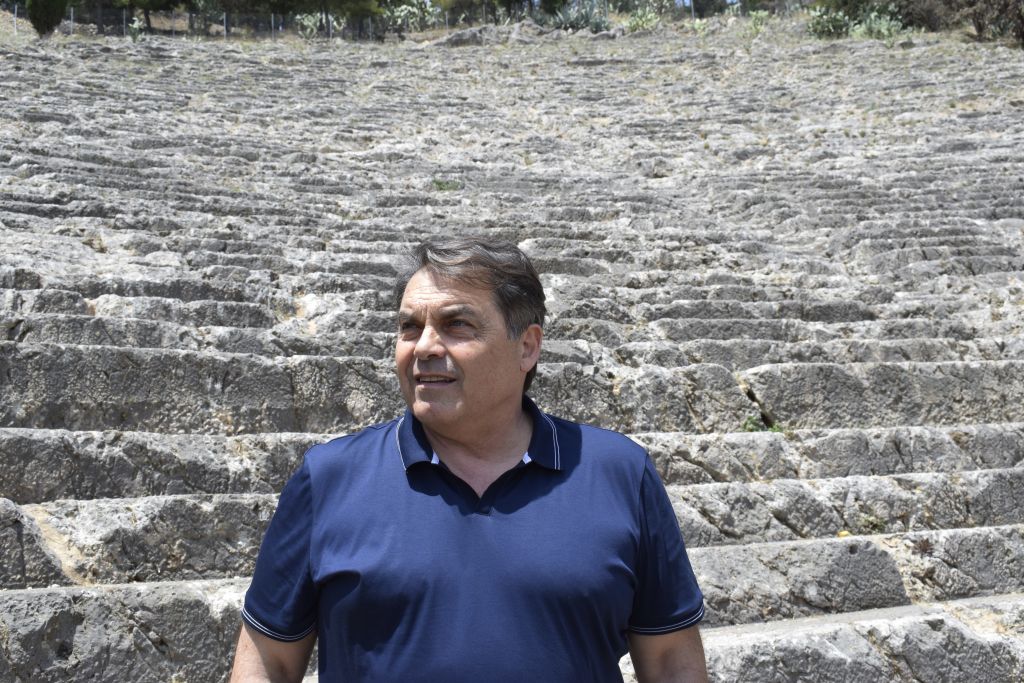 Η ΝΔ διέγραψε τον δήμαρχο Αργους Δ. Καμπόσο