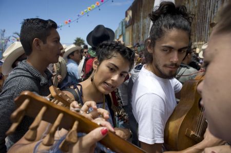 ΗΠΑ: Χάος καταγγέλουν ΜΚΟ για την επανένωση μεταναστών με τα παιδιά τους