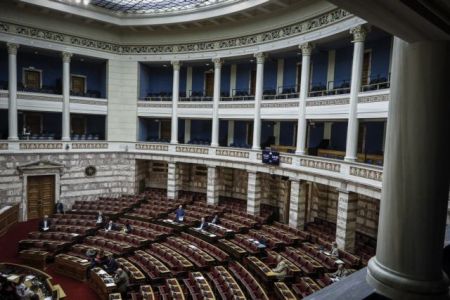 Κοινοβουλευτική από διακομματική η επιτροπή για το φάρμακο