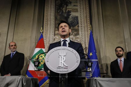 Ιταλία: Ψήφος εμπιστοσύνης στην κυβέρνηση Κόντε
