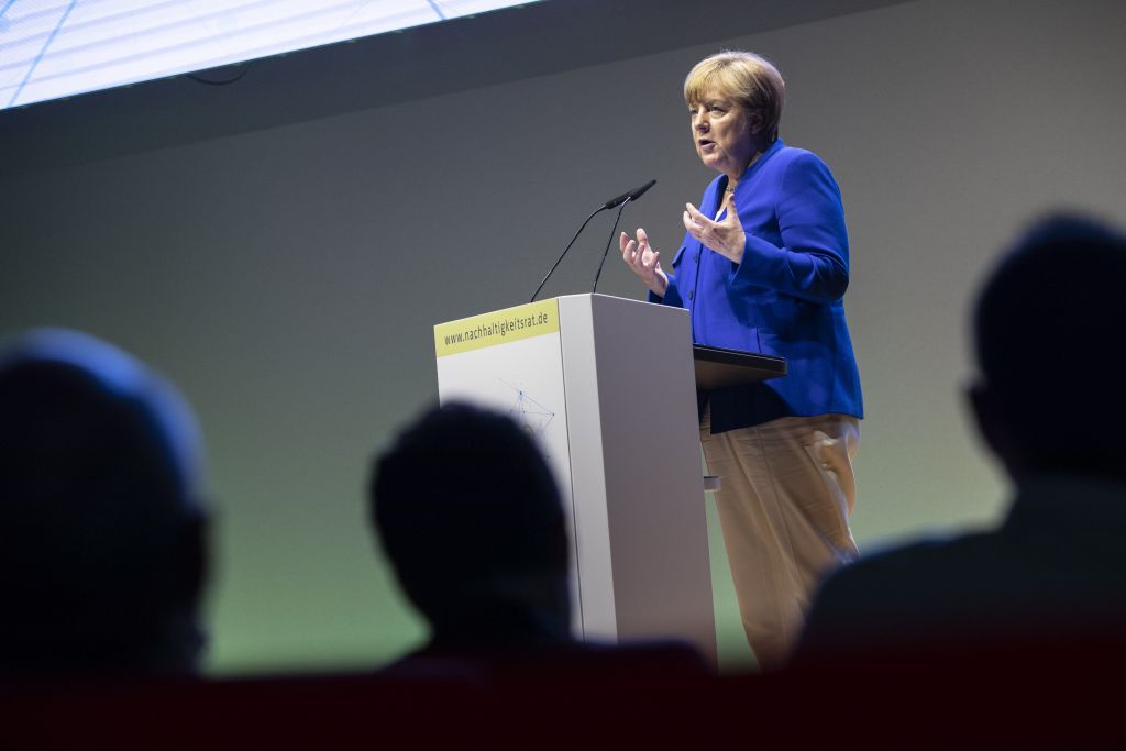 Βρυξέλλες: Χαιρετίζουν με επιφυλάξεις τις προτάσεις Μέρκελ για την ευρωζώνη