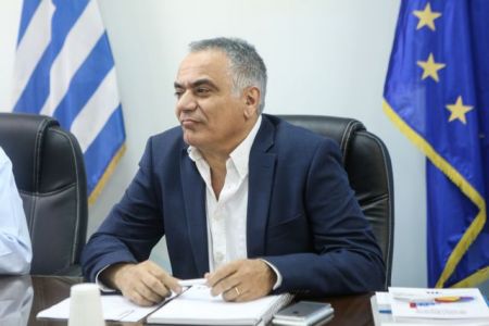 Σκουρλέτης: Νέα μυαλά απαιτεί η απλή αναλογική στην Αυτοδιοίκηση