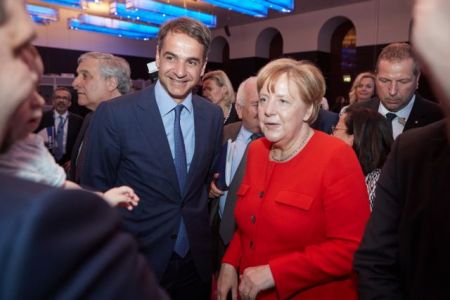 «Να κάνετε τη ρύθμιση του χρέους για την Ελλάδα, όχι για τον κ. Τσίπρα»