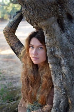 Κλαούντια Ντελμέρ : Μια φωνή της Μεσογείου