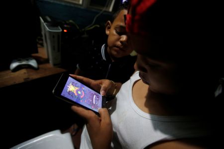 Συμβουλές ορθής χρήσης των κινητών από εφήβους