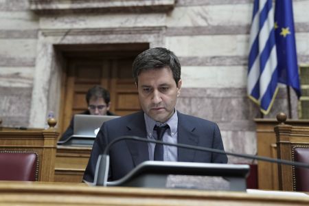 Τι αποκαλύπτει έκθεση του Χουλιαράκη για τις γραμμές της κυβέρνησης έναντι του ΔΝΤ