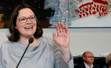 Αντρέα Νάλες: «Ο Ζεεχόφερ είναι επικίνδυνος για την Ευρώπη»