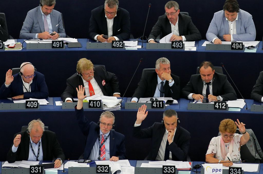 Ευρωκοινοβούλιο: Ανακοινώθηκε η συμφωνία με την πΓΔΜ