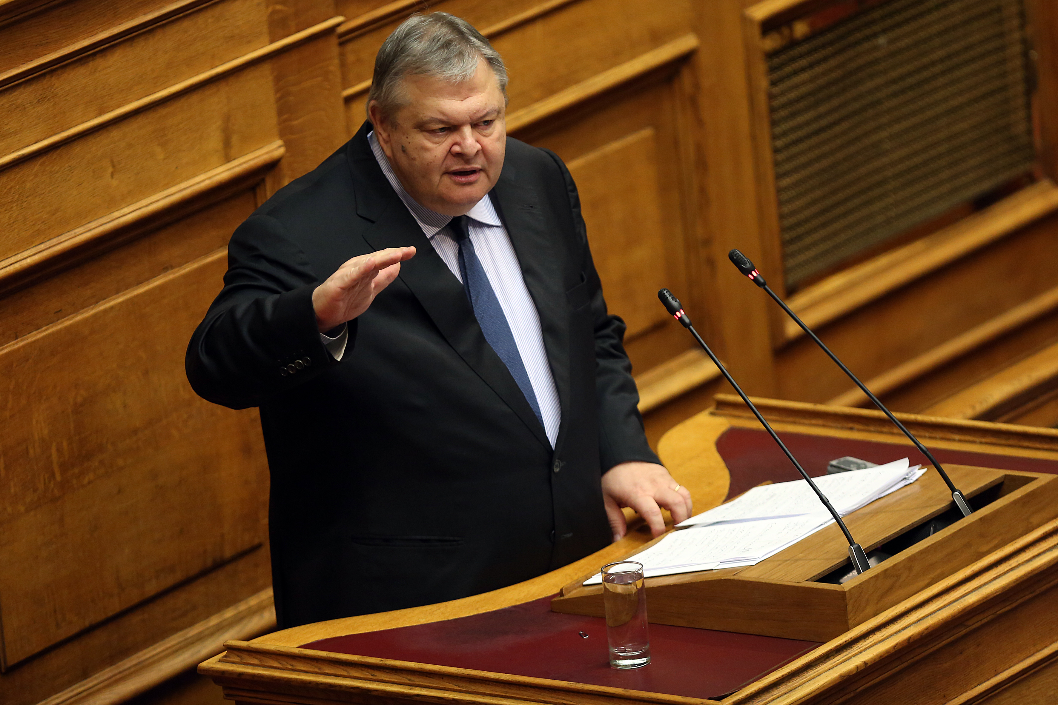 Venizelos calls for last minute changes in Fyrom draft agreement