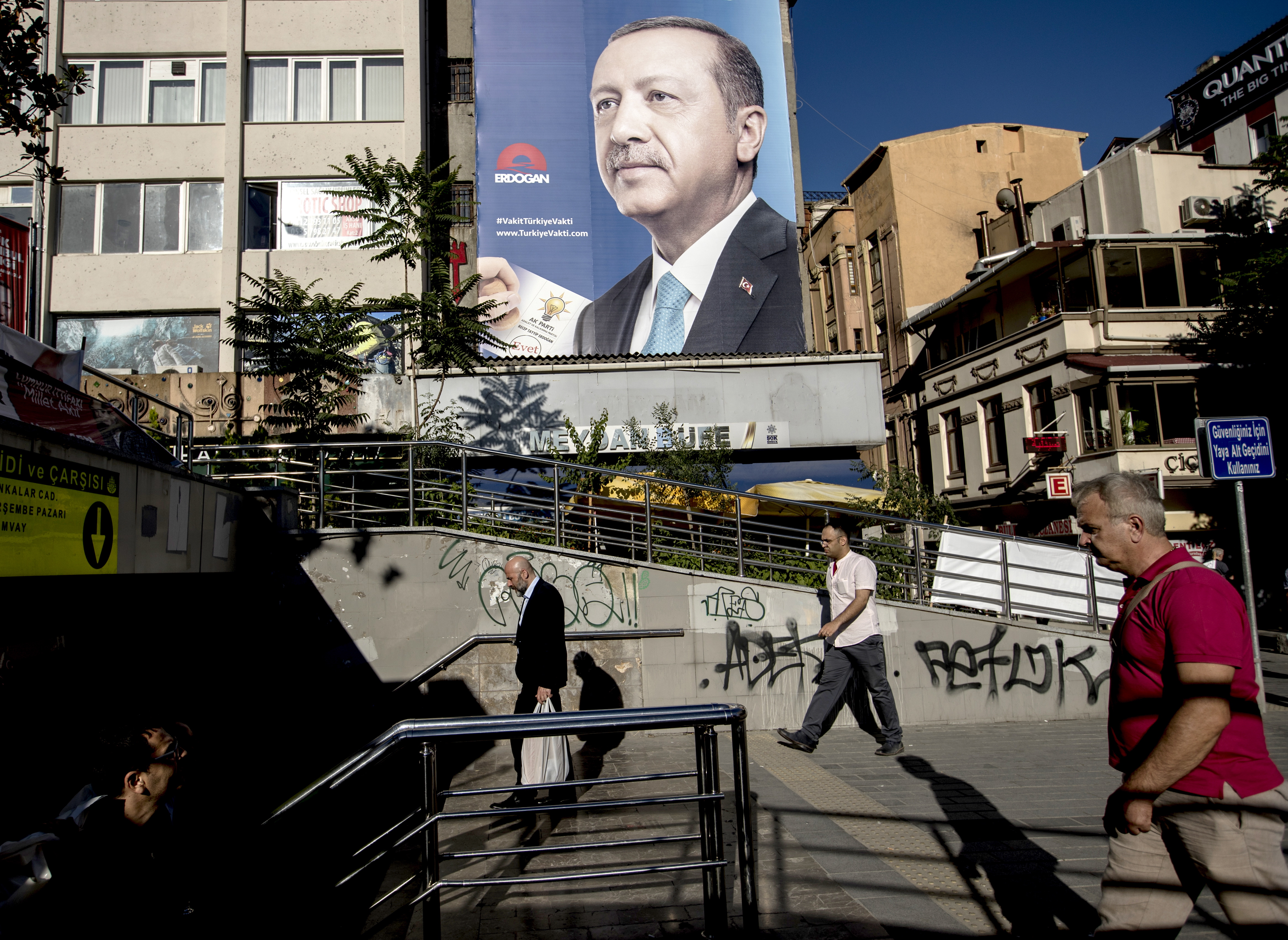 Τουρκία: Πτώση στη δημοτικότητα του Ερντογάν πριν τις εκλογές