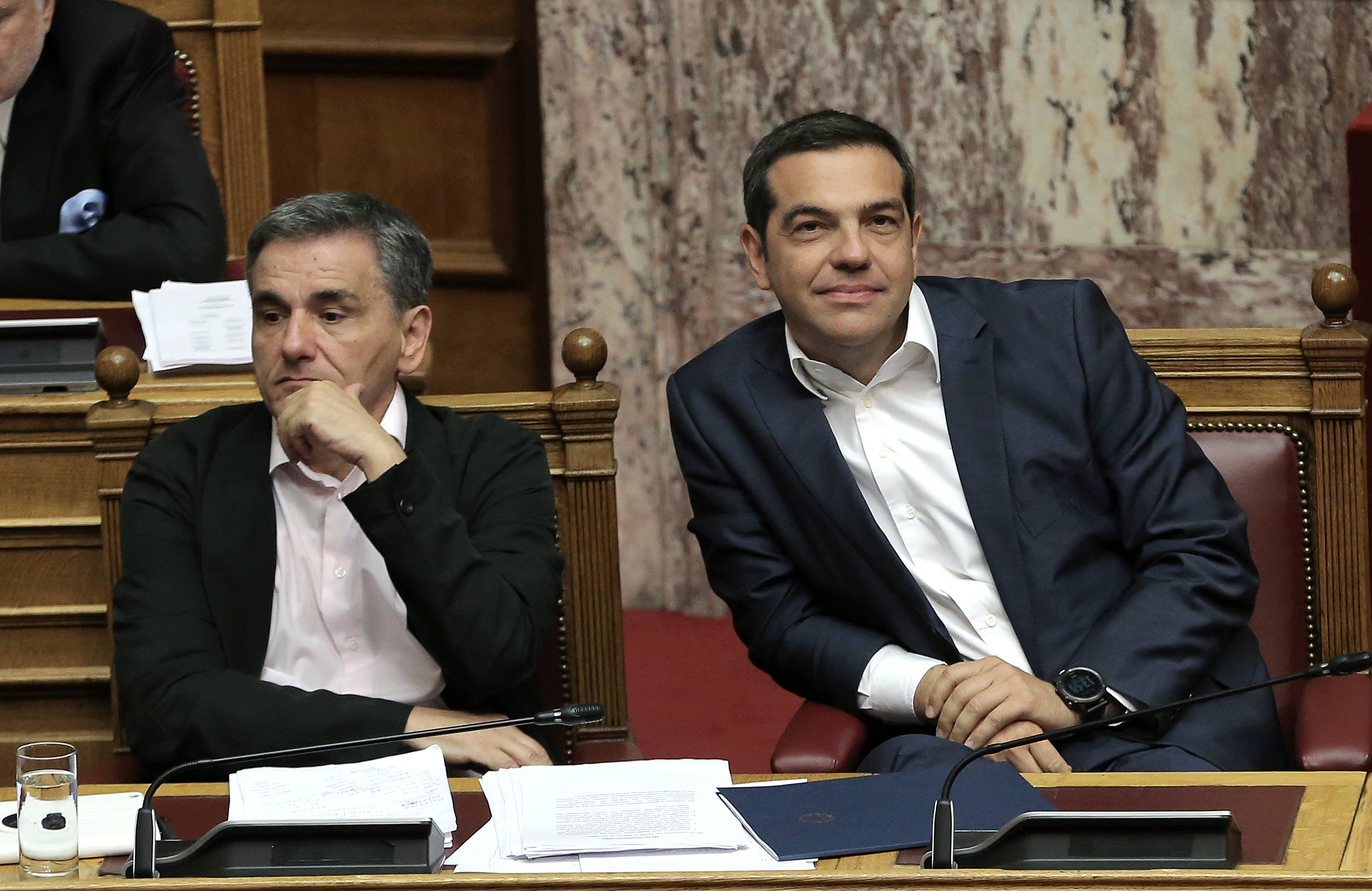 Διαπραγματεύσεις κυβέρνησης-θεσμών για φόρους και συντάξεις