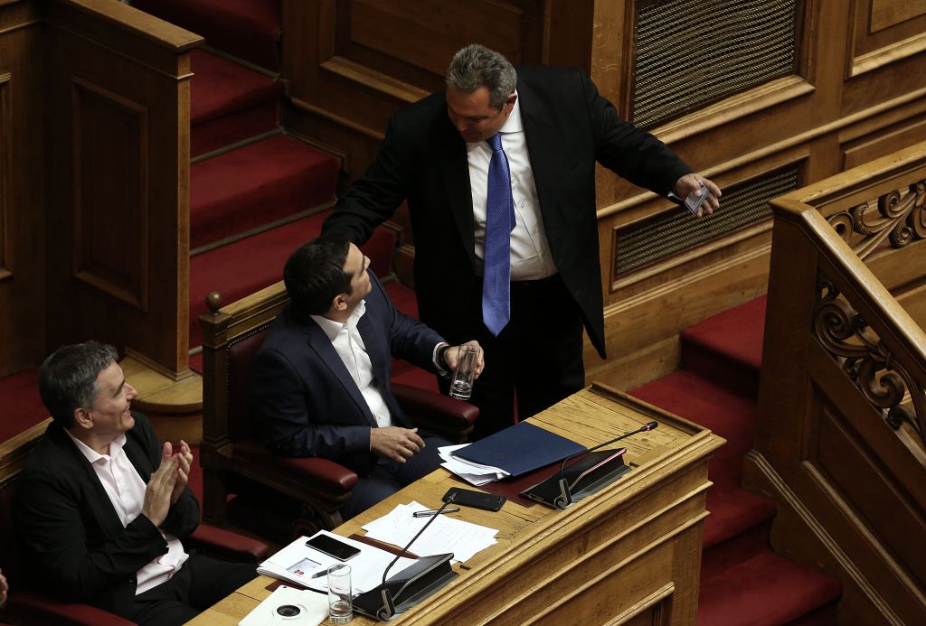 Τσακαλώτος: Οικονομικό μπλοκ στον Καμμένο