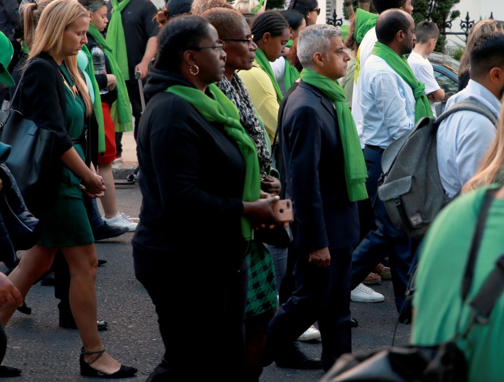 Δήμαρχος Λονδίνου: Εξωφρενική η άποψη του Τραμπ για τους μετανάστες