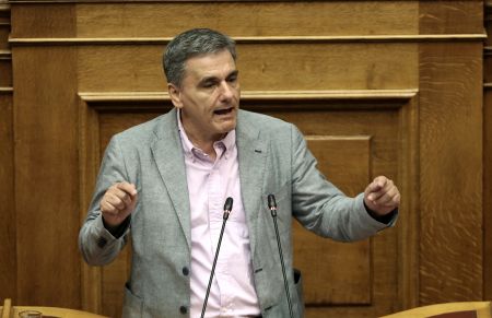 Tσακαλώτος: Τι ξέρουν για την Ελλάδα αυτοί που μόνο την Ελλάδα ξέρουνε;