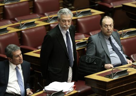 Βουλευτές ρωτούν Κοντονή για το πόρισμα δανείων σε κόμματα-ΜΜΕ