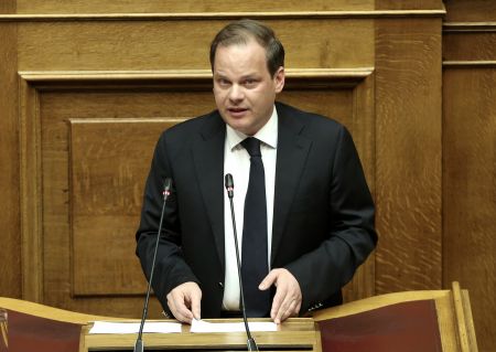 Κ. Καραμανλής: Κάτι θα πάρουν, γι΄ αυτό λύγισαν στο Σκοπιανό