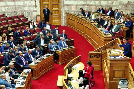 Τραυματισμένη η κυβέρνηση από τη διαρροή Δ. Καμμένου