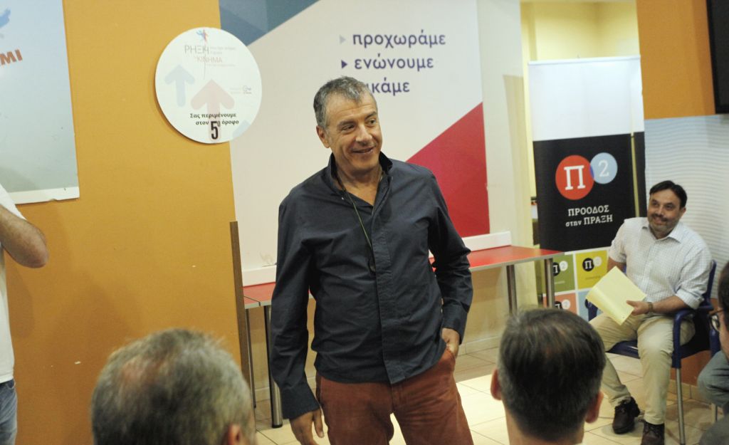 Θεοδωράκης: Θα ψηφίσουμε τη συμφωνία, δεν θα στηρίξουμε την κυβέρνηση