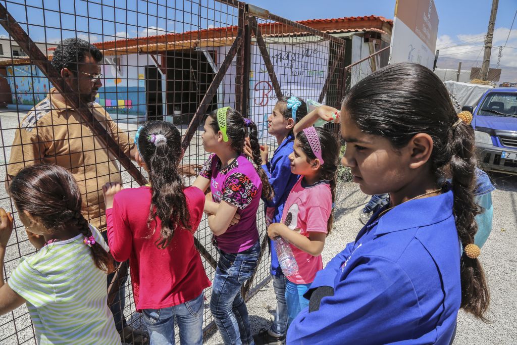 ΕΕ: Επιδιώκει τη δημιουργία περιφερειακών κέντρων αποβίβασης προσφύγων