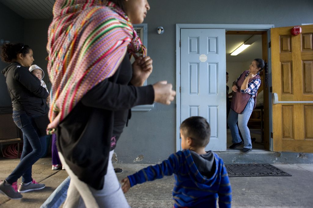 Τραμπ: Συνεχίζεται η μηδενική ανοχή στους παράτυπους μετανάστες