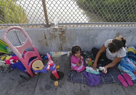 Μέρκελ: Επιστροφές προσφύγων σε Ελλάδα και Ισπανία