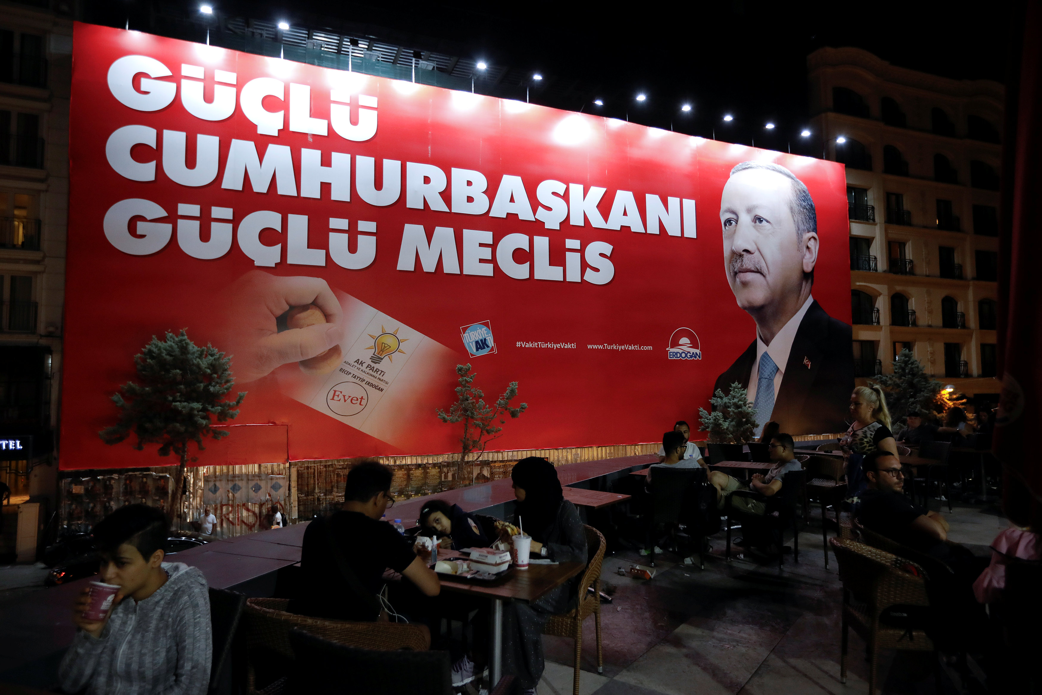 Ερντογάν: Πιθανή η κυβέρνηση συνασπισμού
