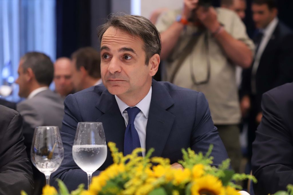 Μητσοτάκης σε Politico: Ο Τσίπρας φέρνει άλλο ένα κεκαλυμμένο πρόγραμμα