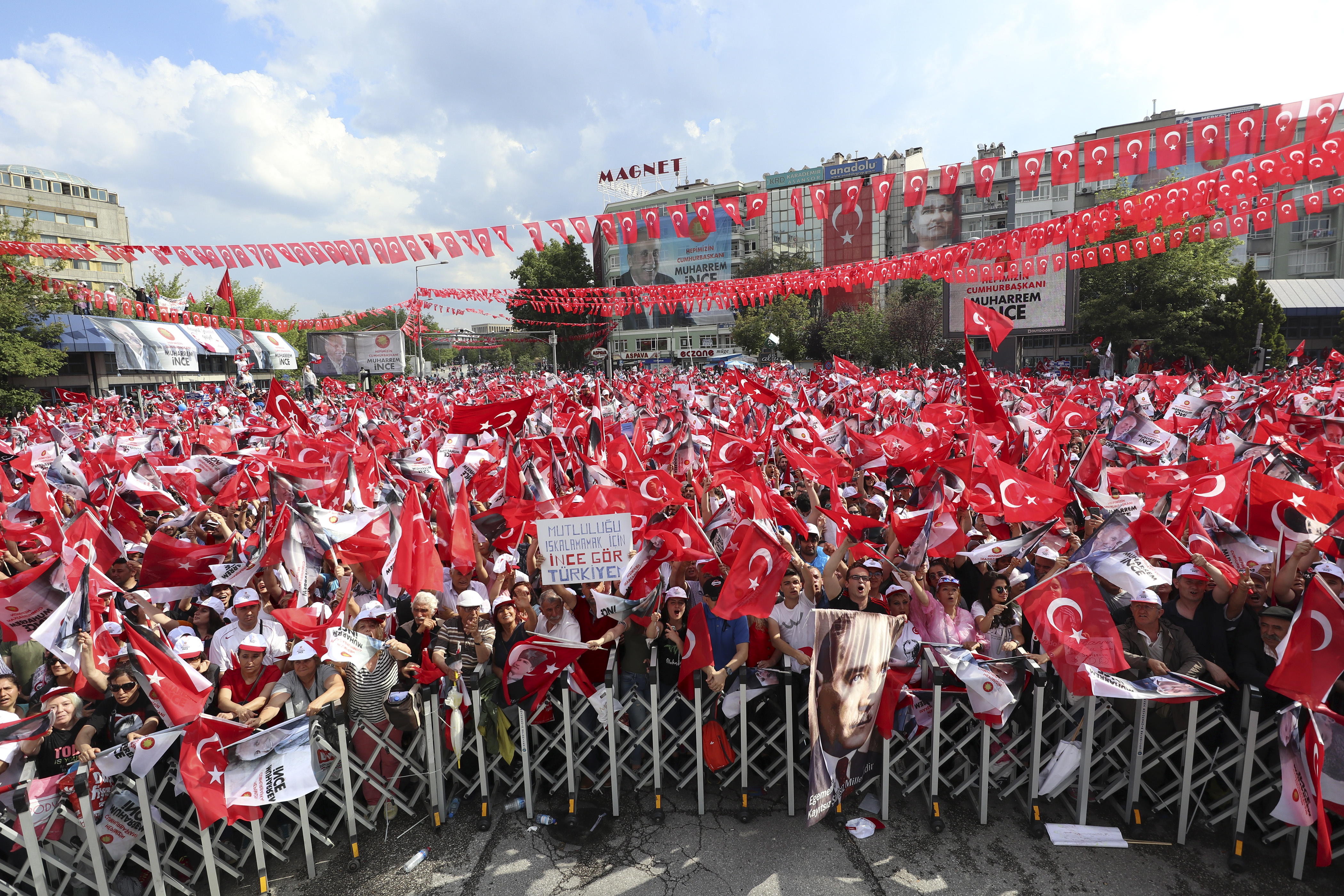 Τουρκικές εκλογές: Σε τηλεμαχία προσκαλεί ο Ιντζέ τον Ερντογάν