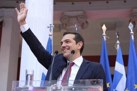 Τσίπρας: Ακριβό το κόστος της γραβάτας