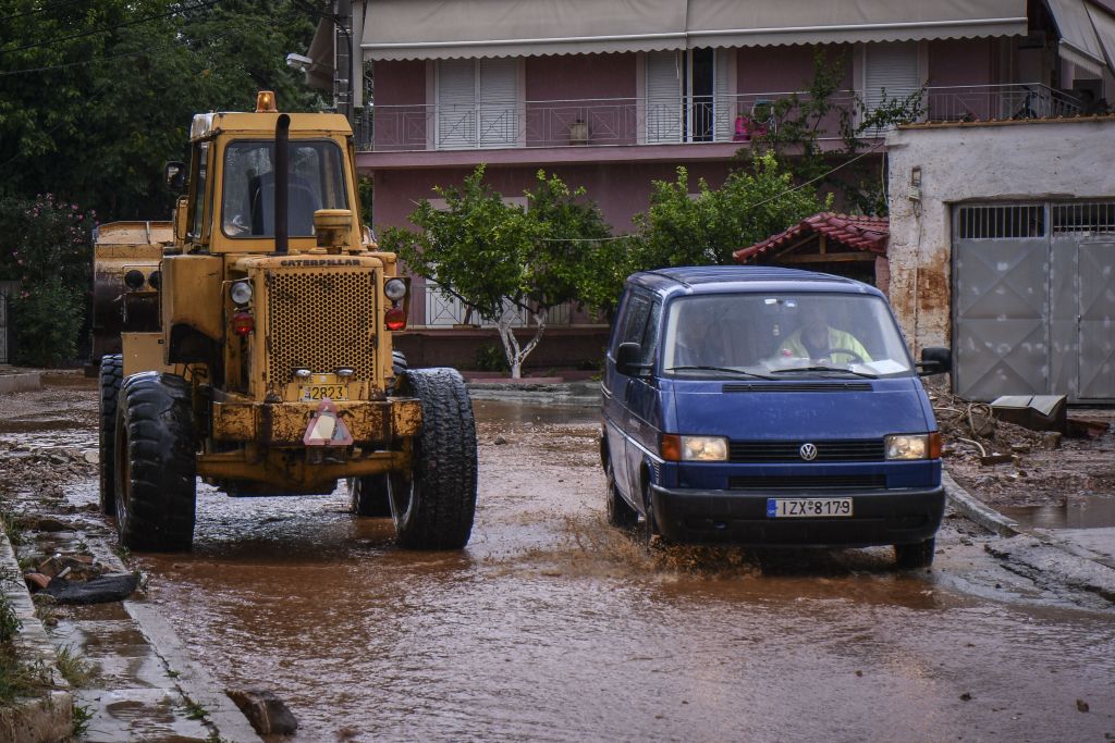 Κανονικά η κυκλοφορία των οχημάτων στη Μάνδρα