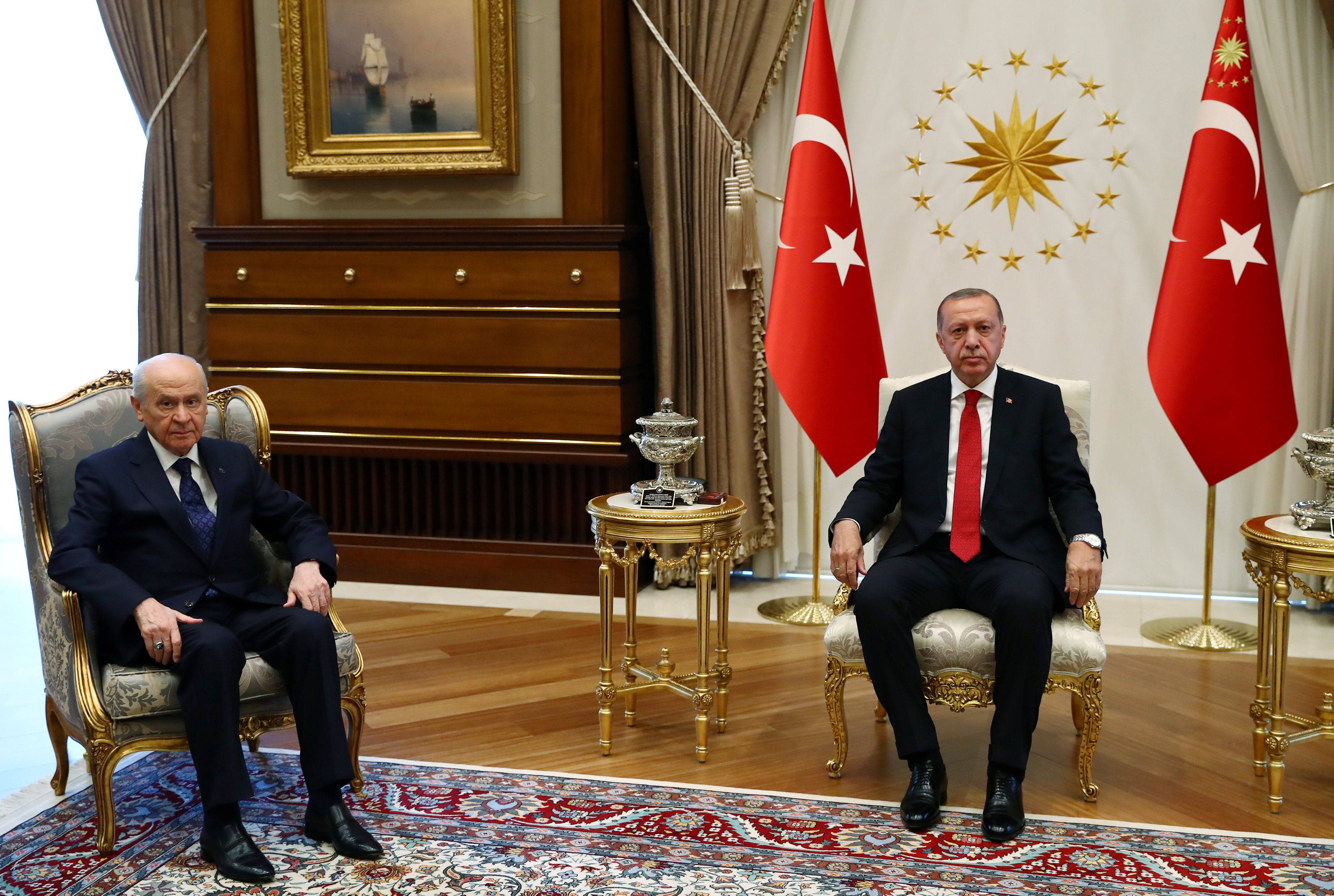 Συμφωνία Ερντογάν – Μπαχτσελί να μην παραταθεί η έκτακτη ανάγκη