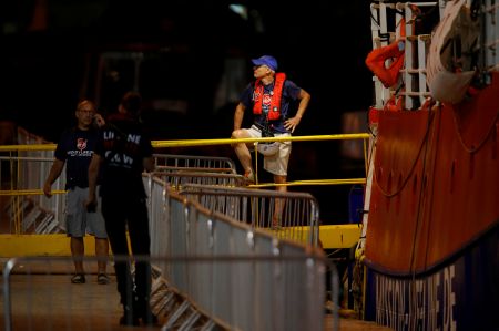 Μάλτα: Αποβιβάστηκαν οι 233 μετανάστες του πλοίου Lifeline