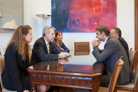 Συνάντηση Μητσοτάκη με την αναπληρωτή υφυπουργό Εξωτερικών των ΗΠΑ