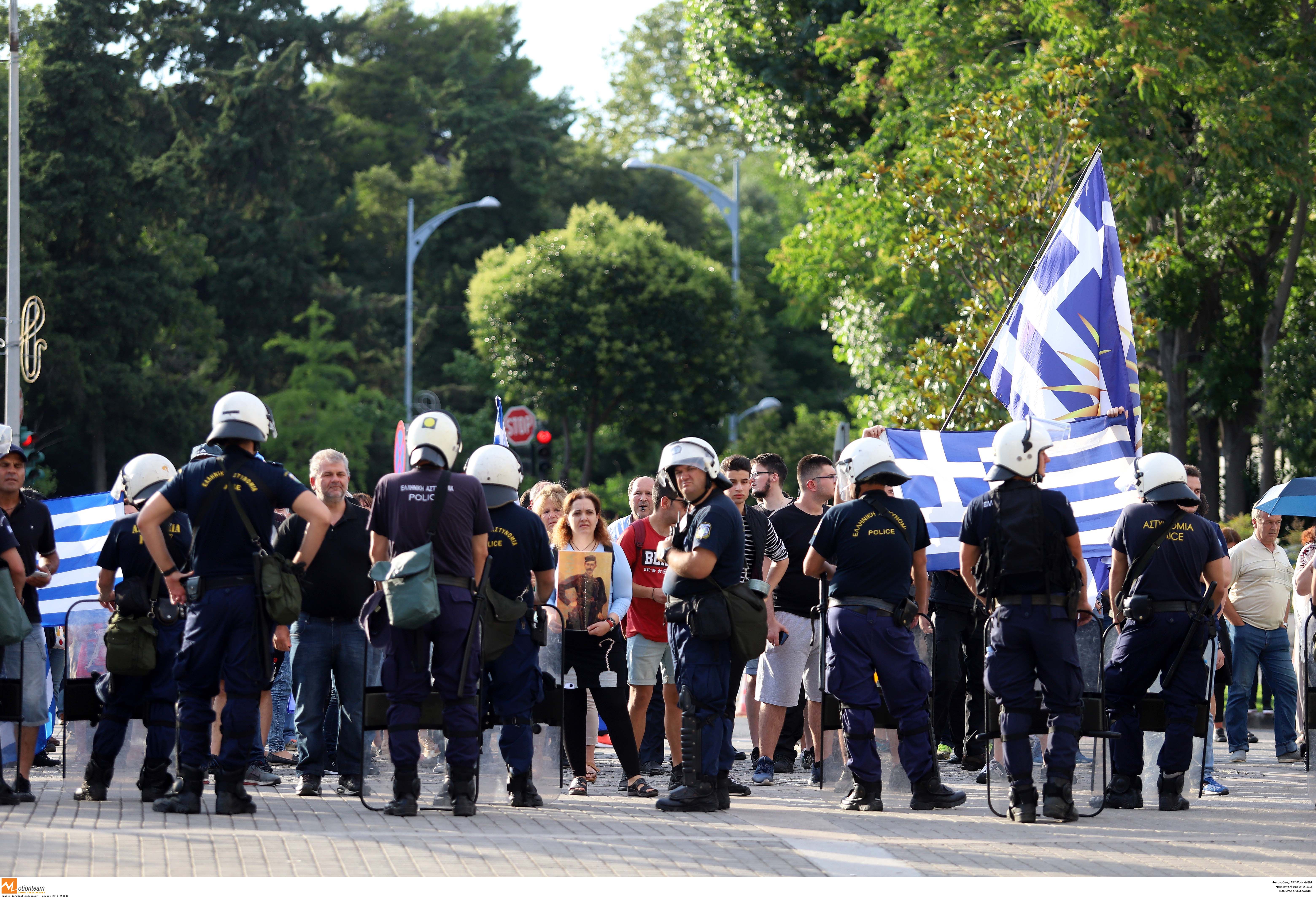 Θεσσαλονίκη: Ενταση ανάμεσα σε διαδηλωτές και αναρχικούς