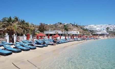 ΑΑΔΕ: Εκλεισε το Nammos της Μυκόνου για 48 ώρες