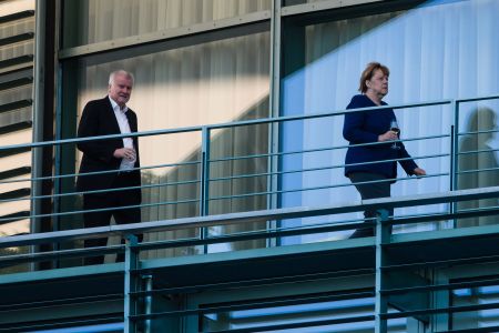 Γερμανία: Το ζήτημα των προσφύγων κρίνει το μέλλον της Μέρκελ